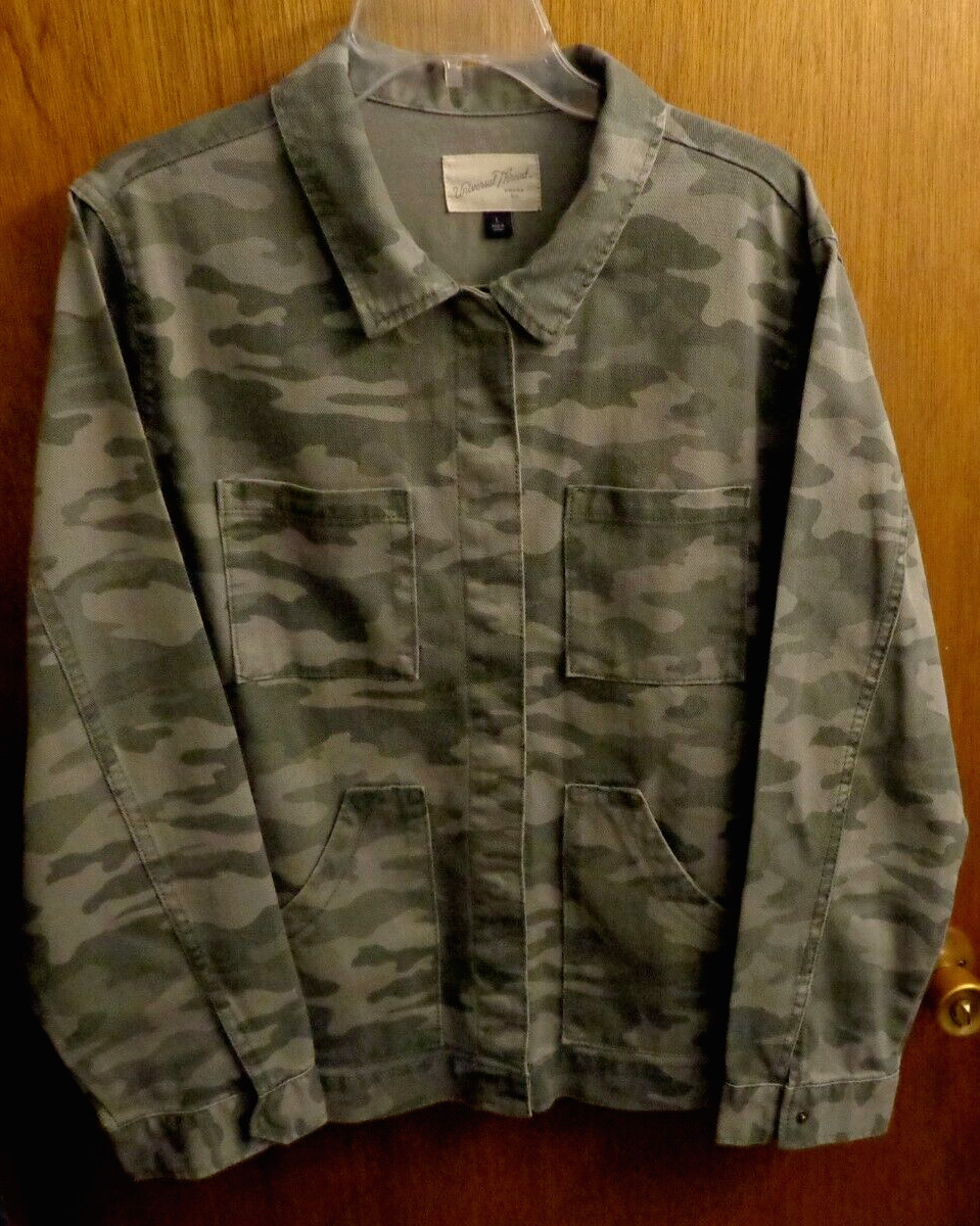 Universal Thread Green Camo Snap Jacket Women L 4… - image 1