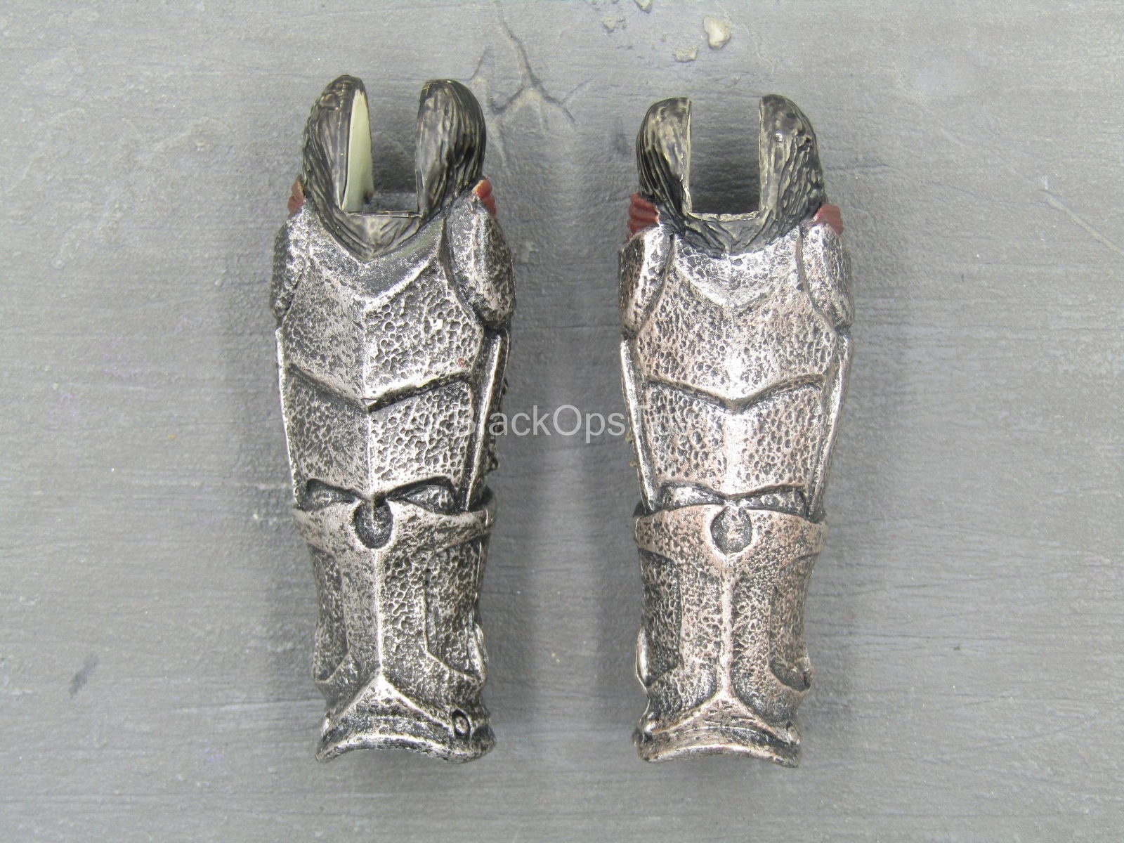 1/6 Scale Toy Predator - Male Yautja Leg Armor