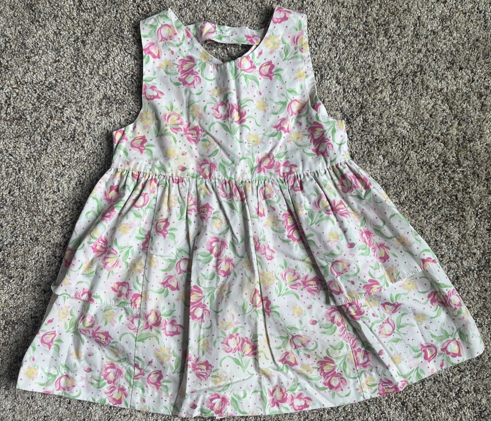 Foto 1 di 8