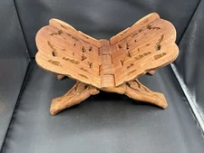 Vintage Carved Wood Book Stand Bible Holder Counter Top Cookbook Leaf Pattern