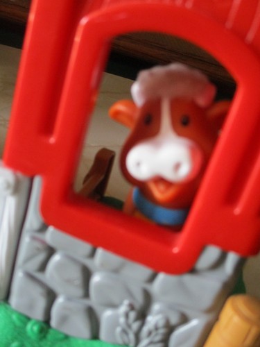 Fisher-Price Little People Discovering Animals/Happy Animals at the Farm w/Sound - Picture 9 of 22