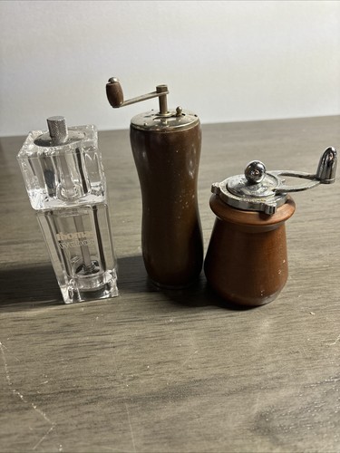 HUGE Lot Of Wood, Glass, Aluminum Salt & Pepper Shakers/Grinders Incomplete Sets - Picture 17 of 20