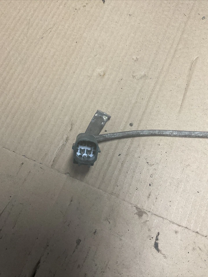 03-07 Infiniti G35 Nissan 350Z задний левый нижний датчик кислорода O2 226A1-AM601 - Изображение 3 из 3