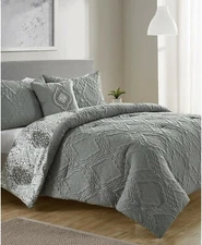 VCNY Home Luanna Medallion Quatrefoil Reversible 4-Pc. Comforter Set  KING  Grey