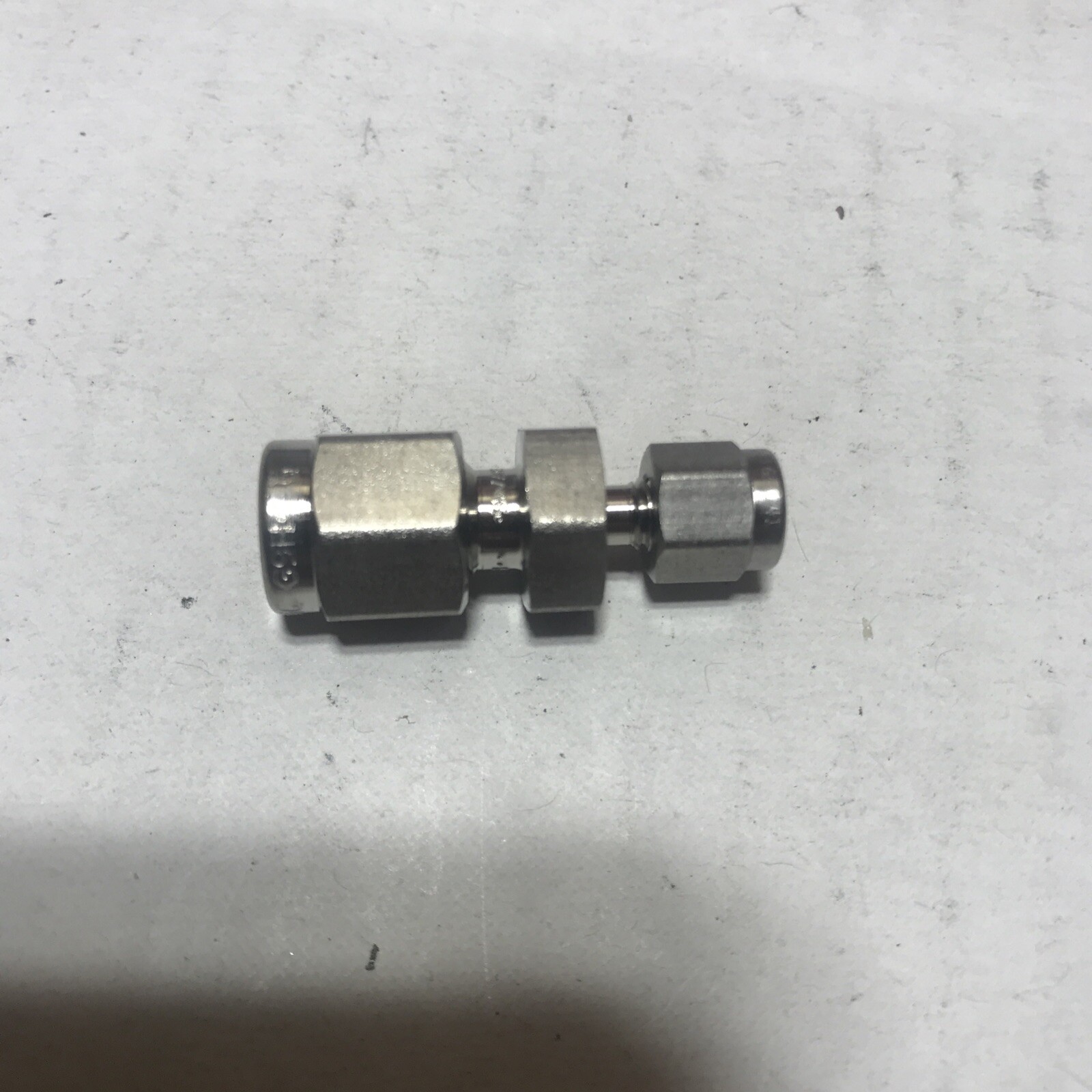 Brass Swagelok Tube Fitting, Union, 1/8 in. Tube OD | Swagelok