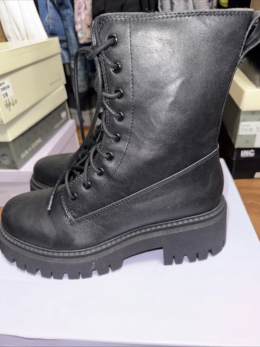 Madden Girl Kknight Womens Lug Sole Combat Boots Black Faux Leather Size 9.5 M - Picture 2 of 4