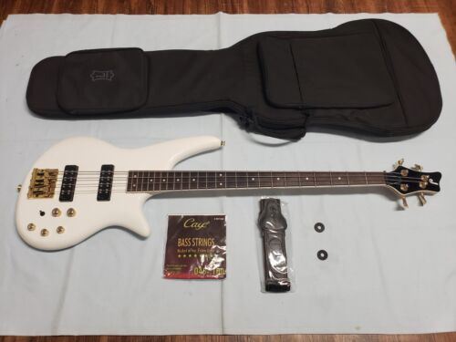 Jackson JS Series Spectra Bass JS3 4 String Electric Bass Guitar Snow White