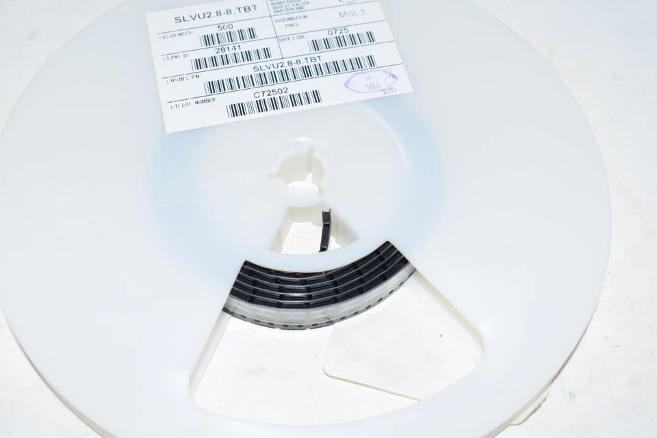 Reel of 98 NEW Semtech SLVU2.8-8.TBT 17V Clamp 30A (8/20µs) Ipp Tvs Diode Surfac - Image 4 of 4