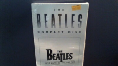 VINTAGE THE BEATLES PAST MASTERS VOLUME TWO * LONGBOX ONLY