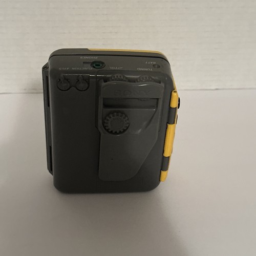 Sony Walkman Sports AVLS WM-SXF10 FM/AM Radio Cassette Player Not tested - Picture 5 of 11