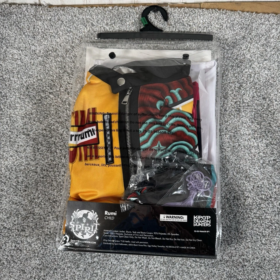 Spirit Halloween KPop Demon Hunters Rumi Costume Kids X Large - Image 2 of 4