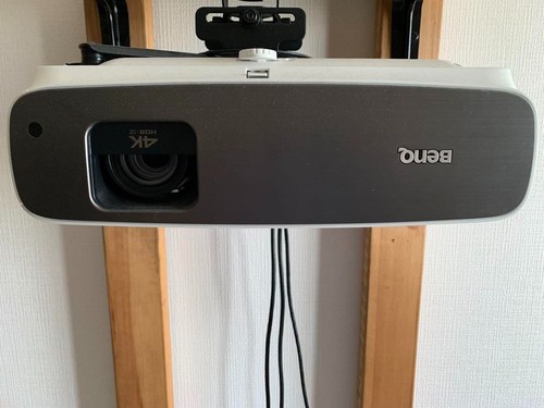 BenQ HT3550 HDR XPR 4K UHD Home Theater Projector Very Good Condition Tested - Picture 2 of 7