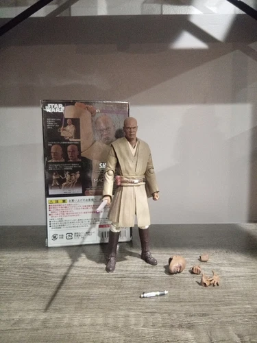 Bandai Tamashi Nations S.H.-Figuarts STAR WARS - Mace Windu
