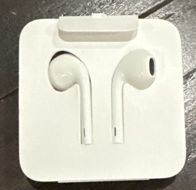 OEM Apple EarPods with Lightning Connector In Ear Canal Headset - White