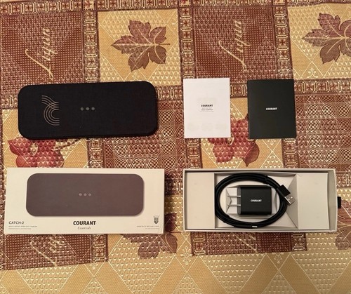 Courant CATCH:2 Multi Device Wireless Charger - 第 1/4 張圖片