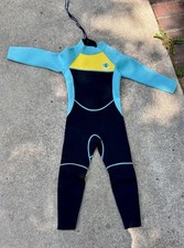 Realon Kid's Size Medium Wetsuit 90 Neoprene 10 Nylon Blue/yellow