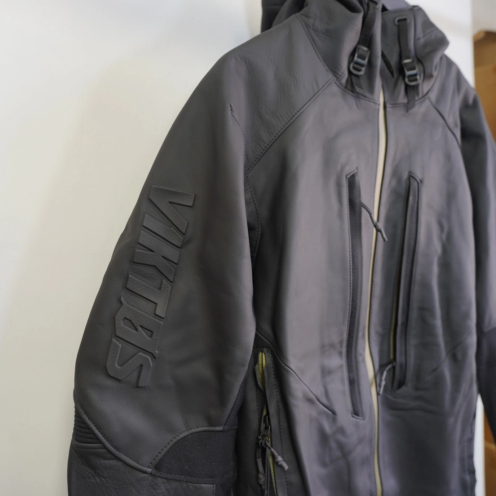 VIKTOS Waterproof Leather Tactical Jacket Men's S Black Full Zip Gorpcore New - product detail image 5