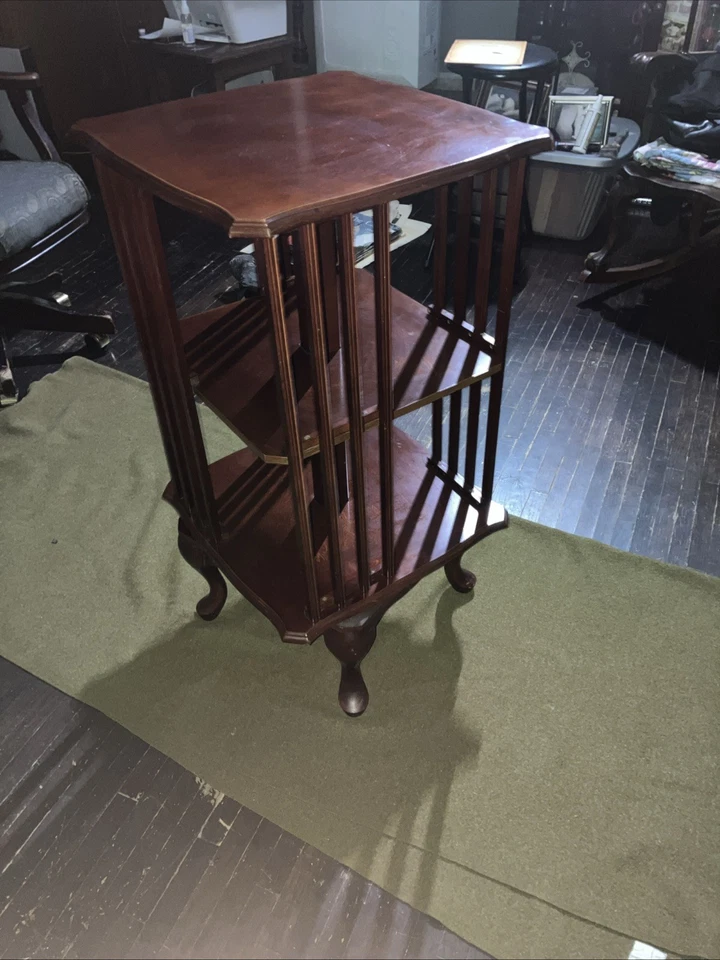 Antique Mahogany Two Tier Plus Top Bookshelf. - Image 4 of 4