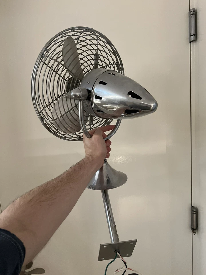 Ventilador de pared Bruna Parede de Matthew’s Fan Company Foto 4 de 4