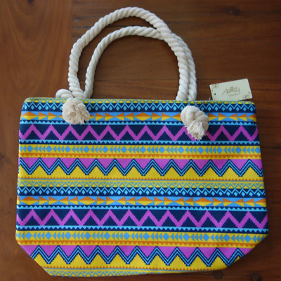 * WOW! RETRO CHEVRON CANVAS CRUISE TOTE SUMMER BAG *
