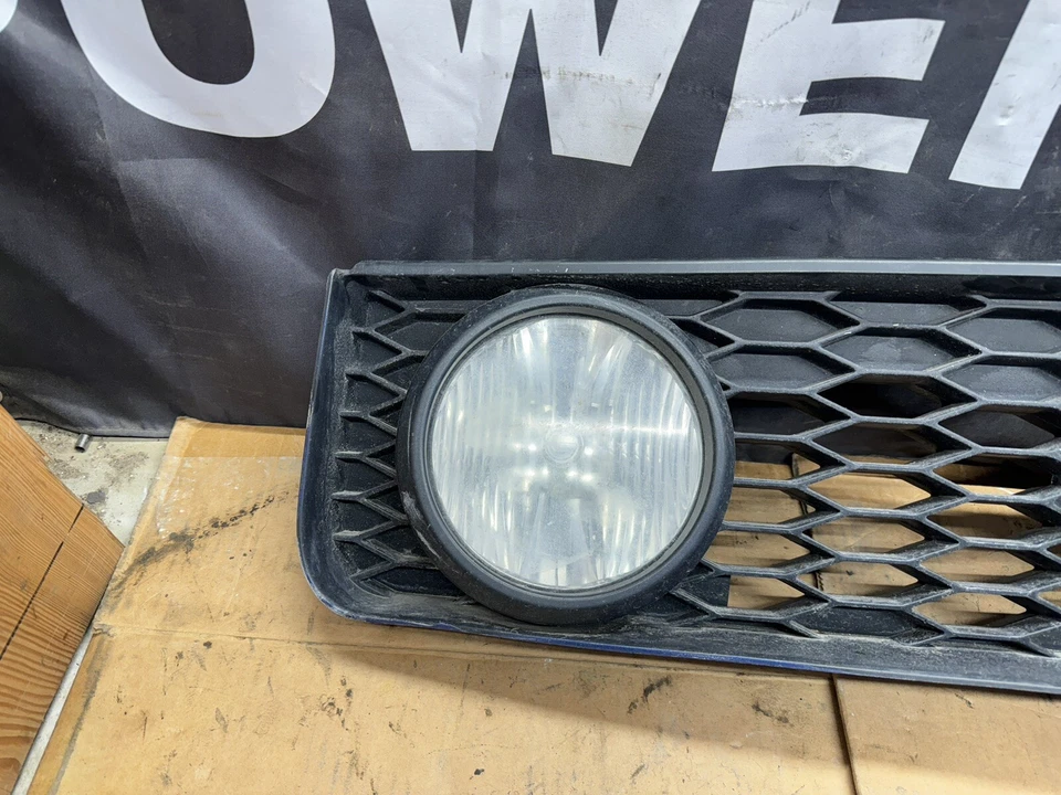 2005-2009 Ford Mustang GT Pony Upper Grille Grill W/ Fog Lights 6R3J8200AEW OEM - Image 2 of 4