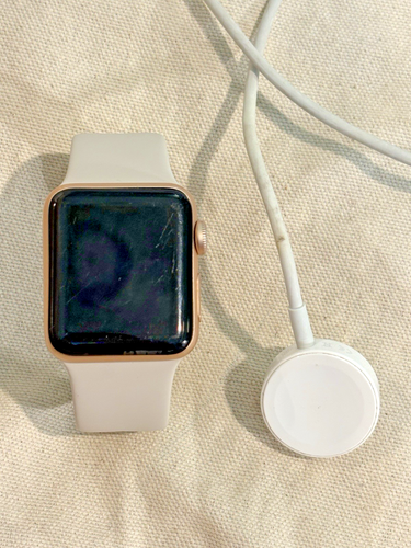 Apple Watch Series 3, 38mm in Rose Gold, BROKEN SCREEN - Photo 22 sur 22