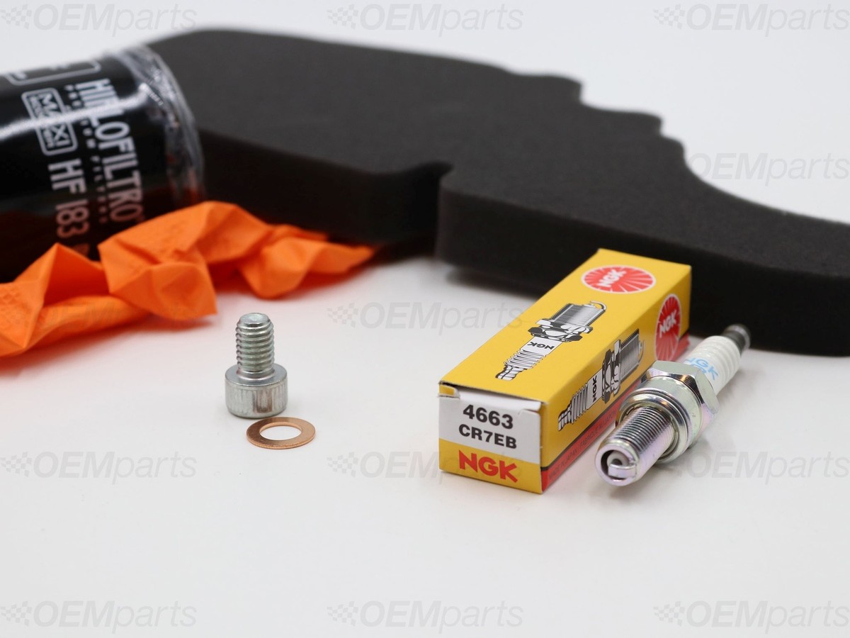 やす４ケース Air / Oil Filter, Iridium Spark Plug, Drain Plug VESPA LX