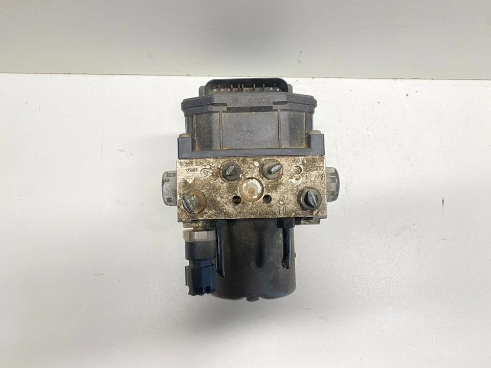 2002 AUDI A6 QUATTRO AWD ANTI-LOCK BRAKE PUMP ASSEMBLY OEM, 545-50990B - Image 2 of 4