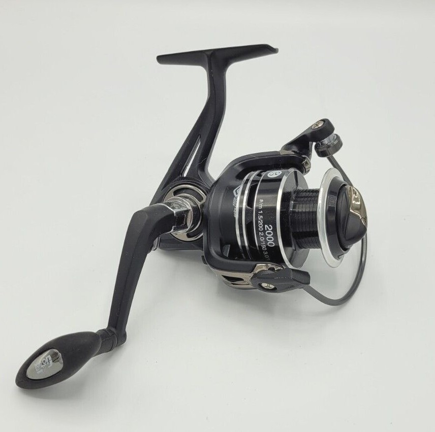 New Black Metal Freshwater Spinning Reel 12BB 5.2:1 Smooth D