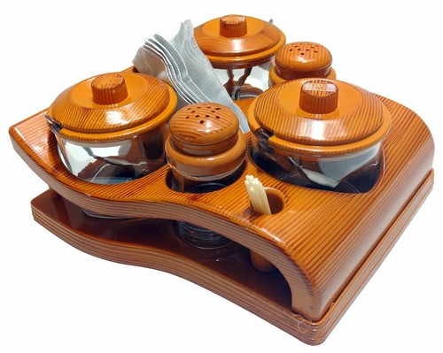 salt pepper table set