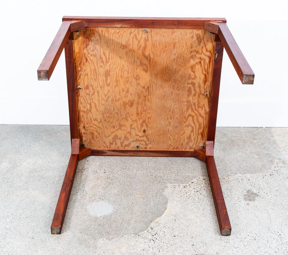 Mesa de comedor moderna de mediados de siglo tarjeta cuadrada de nogal macizo estudio personalizada vintage Foto 4 de 4