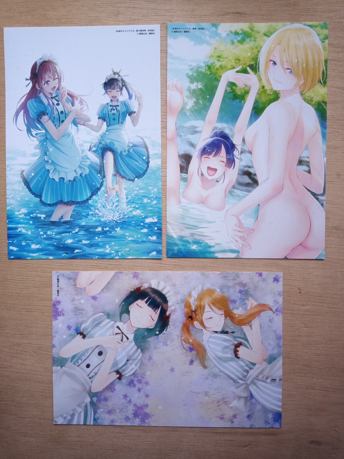 Juego de 3 tarjetas ilustrativas The Café Terrace and Its Goddesses HECHAS EN JAPÓN