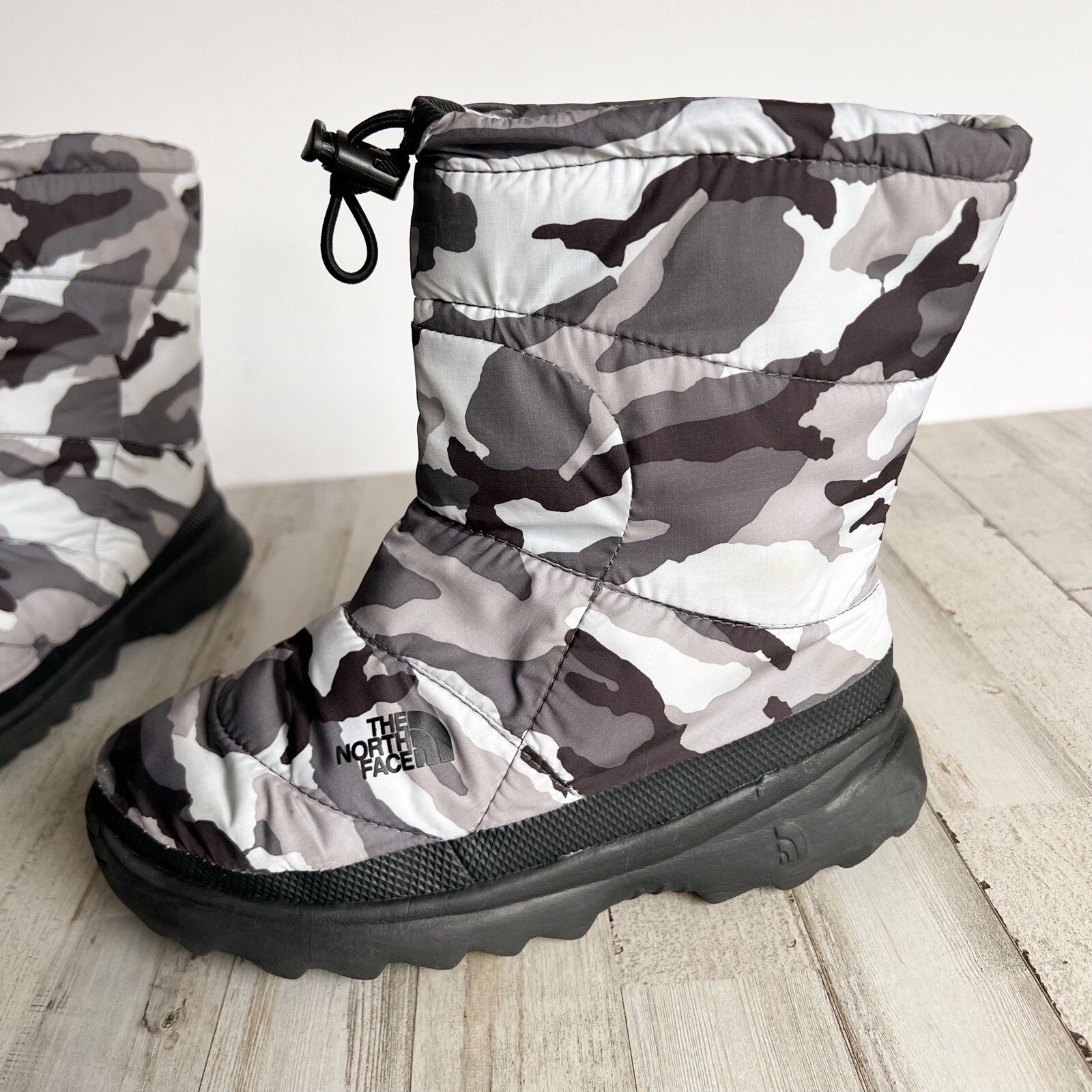 The North Face Boys Camo Snow Boots Size 6 Youth Black Gray Winter Moon Kids eBay