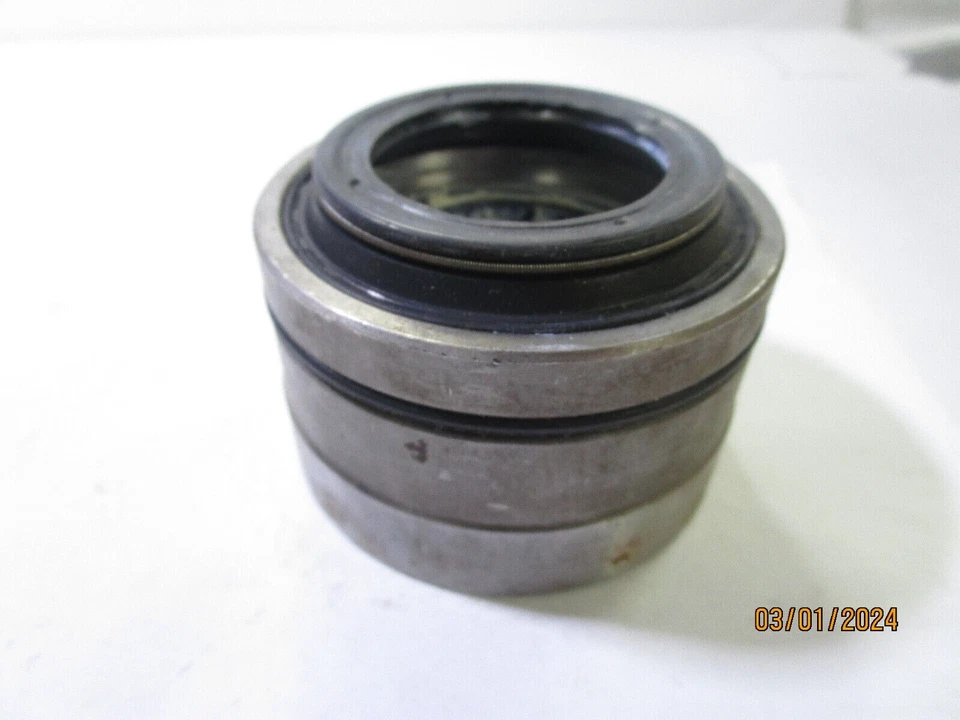 Precision Wheel Bearing RP-1561-F0 Foto 2 de 4