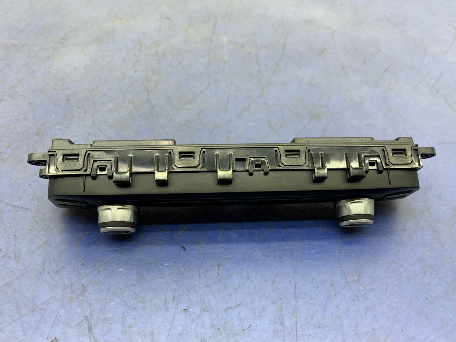 2014 - 2017 BMW I8 OEM CENTER PANEL CLMATE CONTROL W/ HEATED SEATS 9361799