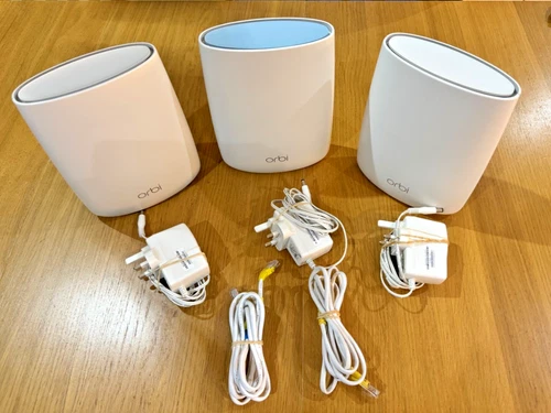 NETGEAR ORBI Router RBR50 AC3000 Whole Home Mesh WiFi Router - Used working