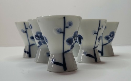 Vintage Blue And White Ceramic Saki Cups Set of 6 - Picture 1 of 7