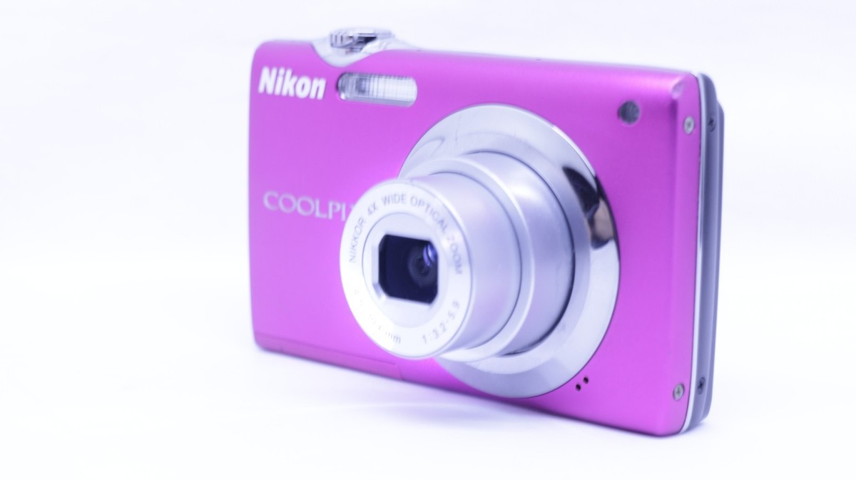 Nikon COOLPIX S3000 12MP 4x Optical Zoom Compact Digital Camera