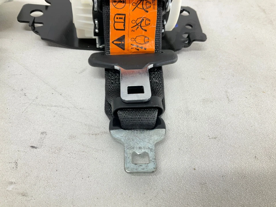 15-20 GMC Yukon XL Rear 3rd Row Left Right Seatbelt Seat Belt Retractor Set (3) - Image 3 of 4