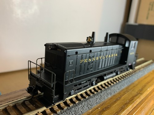 B.L.I. #6731 P.R.R. EMD NW2 Diesel Loco #9175 con CCC y sonido Paragon 4 1:87 | Zustand: New