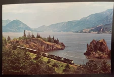 Vintage Postcard 1970 Burlington Norhtern, GP38 Locomotives, Portland, Oregon OR
