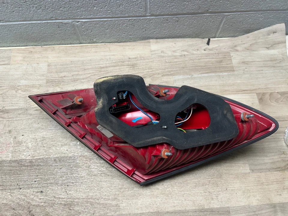 LUZ TRASERA LED PASAJERO DERECHO MERCEDES BENZ CL63 AMG OEM 07-10 Foto 4 de 4