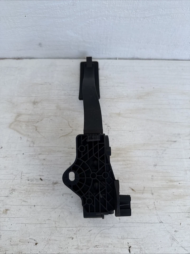 MERCEDES-BENZ B180 W246 ACCELERATOR PEDAL A246300 A246300 1404 Q5 - Image 4 of 4