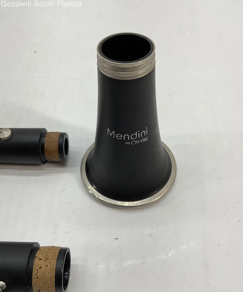 Студенческий кларнет Gemeinhardt черный посеребренный с открытыми отверстиями ключи с чехлом - Изображение 4 из 4