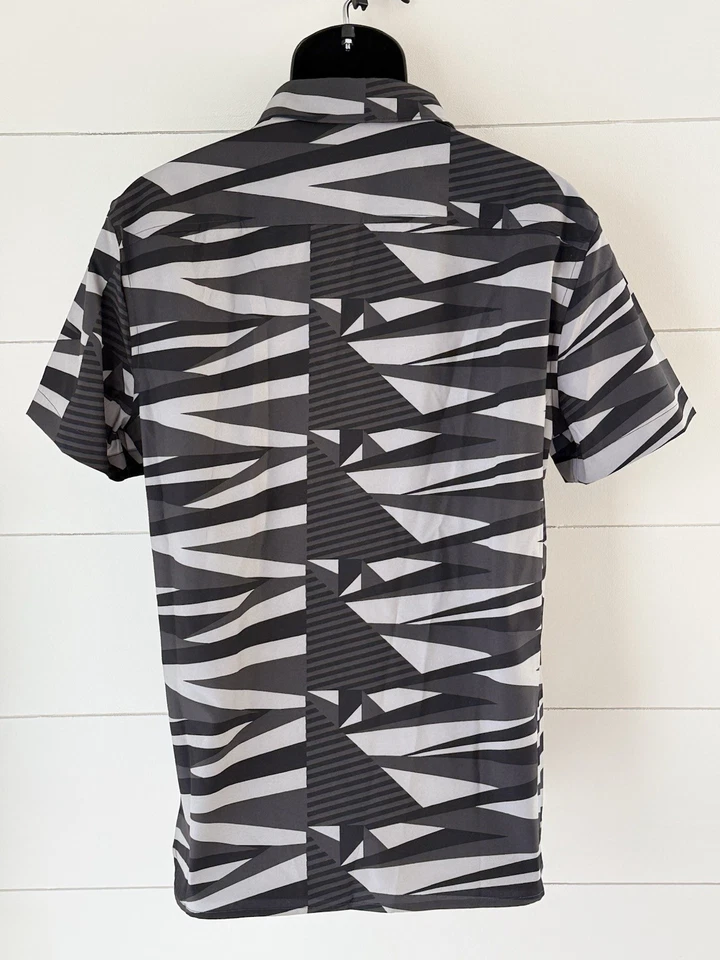 Perry Ellis Men’s Button Up Shirt Medium New With Tags - Image 2 of 2