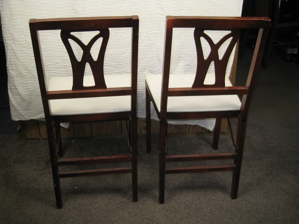 2 - Silla de comedor plegable tradicional americana Stakmore 31" de madera hecha en Estados Unidos Foto 2 de 4