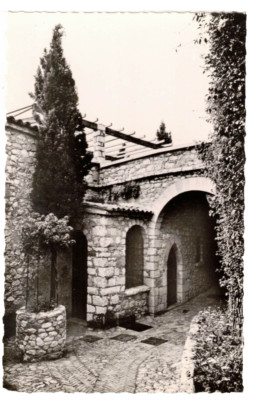 c1930 Real Photo PC: Old Well & Chateau de la  Chevre d Or  - Eze-Village France