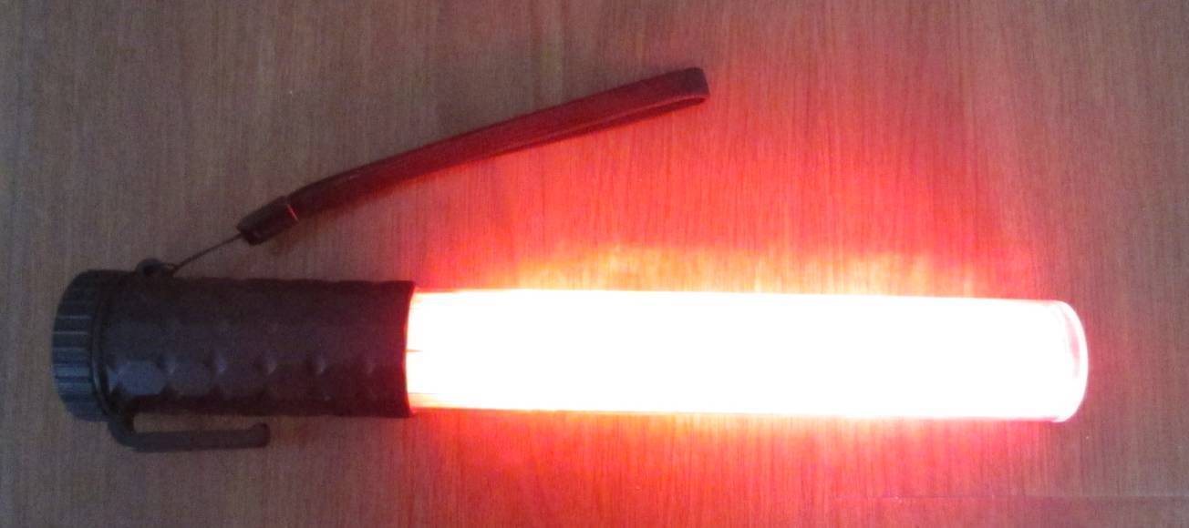 Bâton de trafic à leds rechargeable orange pour balisage de sécurité routière 54cm
