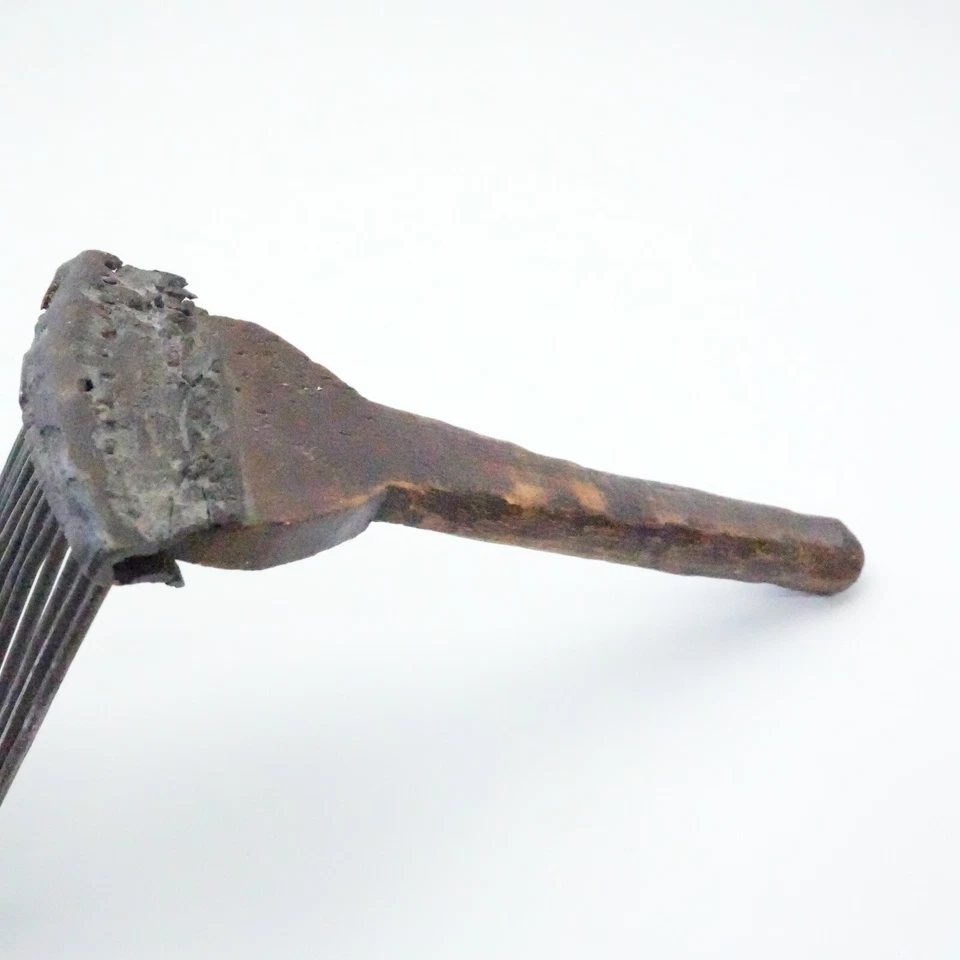 Antique Primitive Tribal Moroccan wooden comb  hemp flax farm wool tool - Image 2 of 4