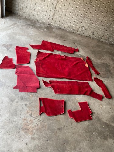 Ferrari 328 interior carpet red - Picture 2 of 10